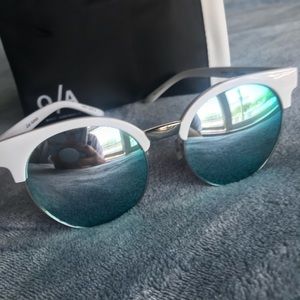 QUAY highly strung sunnies